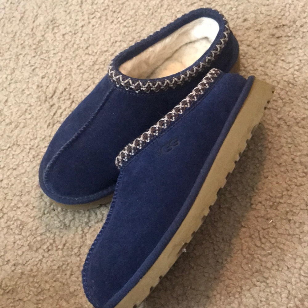 ugg - Picture 3 of 3